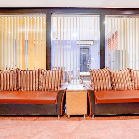 Super Townhouse Oak Times Square Le Western Bombay Eksteriør billede