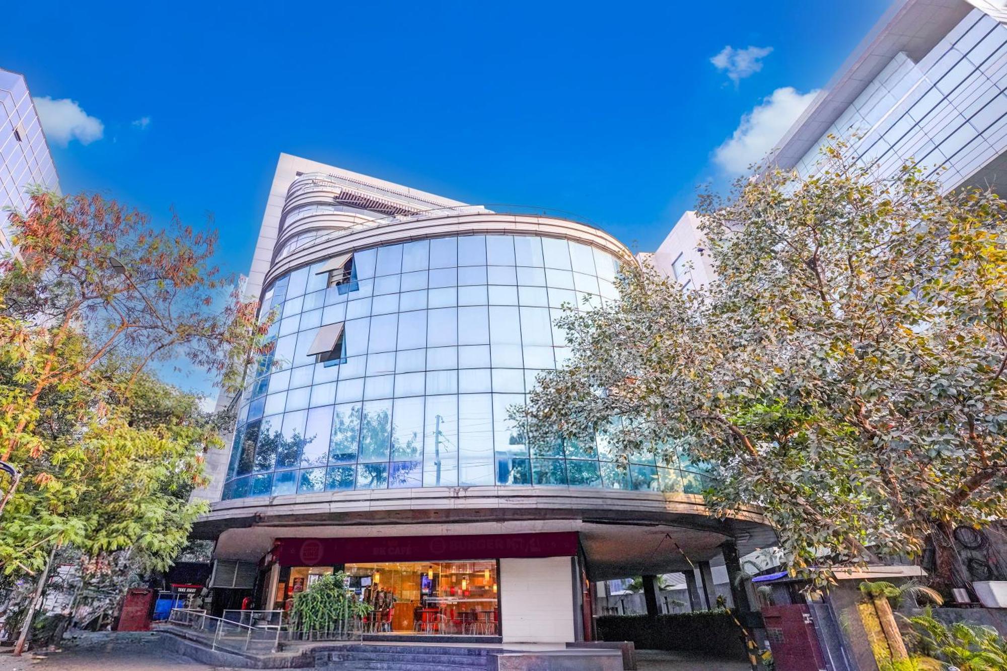 Super Townhouse Oak Times Square Le Western Bombay Eksteriør billede